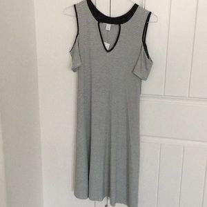 Large Motherhood Maternity black and white dress